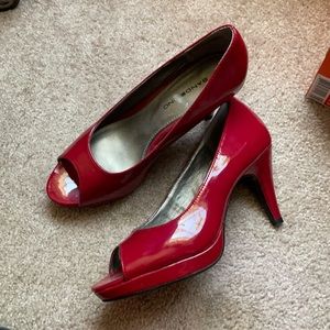Red Heels Sz 5